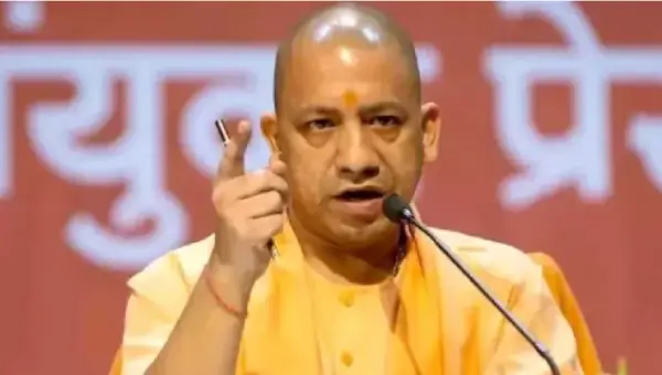आंधी-बारिश और बिजली गिरने से हुई तबाही पर योगी का सख्त आदेश, 24 घंटे में राहत राशि देने के निर्देश