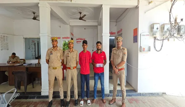 दुबग्गा फायरिंग मामले में दो आरोपी गिरफ्तार, कैमरा लगाने के विवाद के बाद हुई थी हिंसा