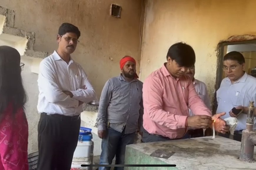 सीएम के आदेश के बाद बड़ा एक्शन, बाराबंकी के बिंद्रा स्वीट्स समेत कई प्रतिष्ठानों पर छापा